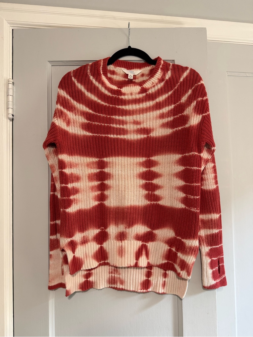Time and Tru Red and Cream Tie-Dye Crewneck Sweater